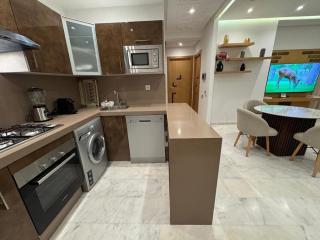 Chic 2BDR Apartment in Gueliz - 4