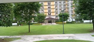 Cozy Condo Near Mall and Airport with Wi-Fi and Netflix - 1