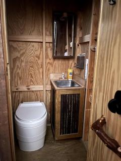 Texas Safari Camp Hummingbird Tree House - 5