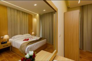 Honey OF The Pyramids - Caïro - 6