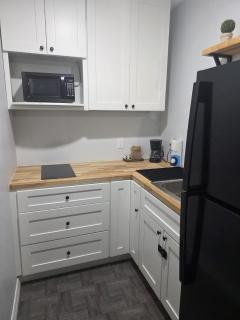 Cozy with Private Entry Near Fort Myers & Airport - Lehigh Acres - 4