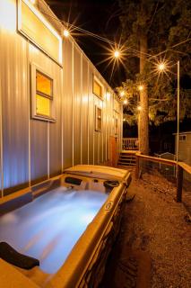 Boutique Tiny Home Hot Tub & Pikes Peak Views, Colorado Springs, CO - Woodland Park - 1