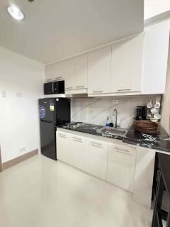 Condo in Shore 3 Residences, Pasay - 9