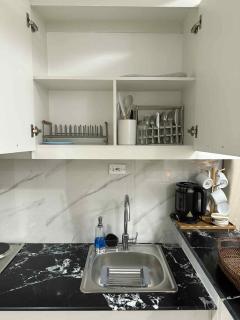 Condo in Shore 3 Residences, Pasay - 7