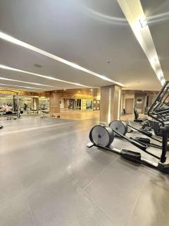 Condo in Shore 3 Residences, Pasay - 4