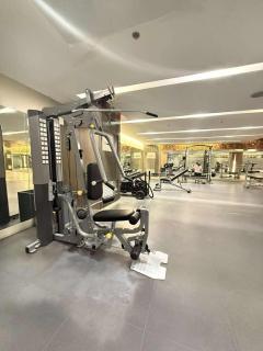 Condo in Shore 3 Residences, Pasay - 1