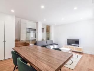 The Valderribas Residences - 8