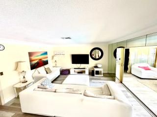 Fort Lauderdale Beach Oasis - 4