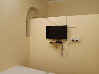 BM Shaw Guest House - 1