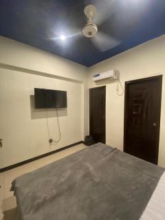 Beach Side Studio Apartment - 7