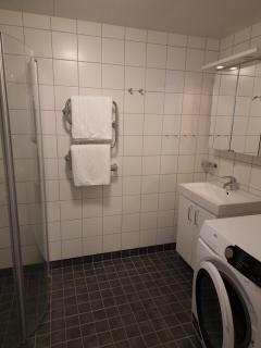 ArcticStay Economy - 3