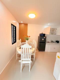 DJS apartment near airport - 7