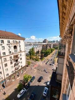 Kyiv Gallery Apartment - 1