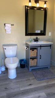 Shepherds Camp Wagon Near Capitol Reef National Park - 8