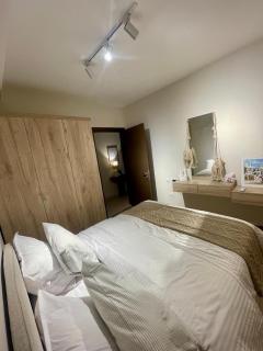 The Zed Park Luxe Apartment - 7