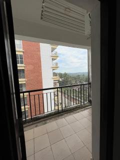 Bright & Airy 2BHK Apartment - AC, Wi-Fi & Parking - 2