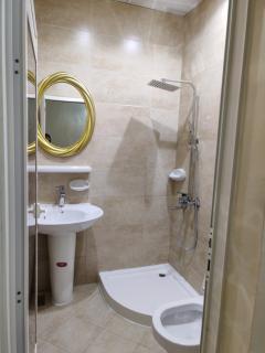 Guesthouse in fujairah - 1