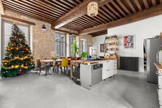 The Purple Courtyard - 7