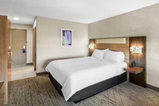 Holiday Inn Express Hotel & Suites Council Bluffs - Convention Center Area by IHG - 4