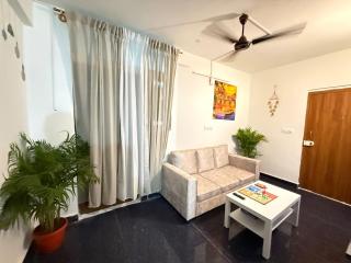 Corner House for parties 1BHK - 0