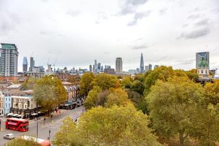 The Finch Loft Skyline Views & Home Cinema - 7