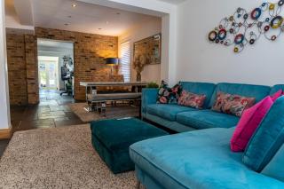 Gorgeous Double Room with High Ceiling - 5