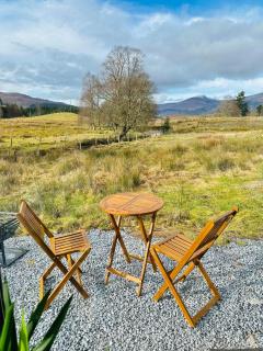 Eco-Friendly Highland Cabin with Mountain Views - 6