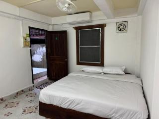 The Luang Prabang Hostel - 3