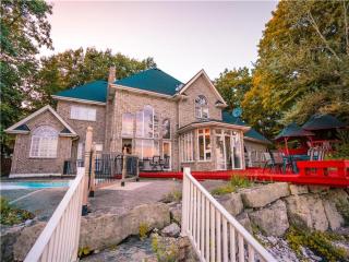 Lakeside Villa across Whisky Run Golf Club - 7