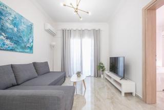 2 bedroom apt at Patisia metro station! - 3