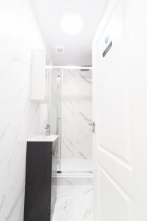 The Albion Hotel - 1