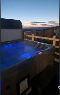 Bunny Meadows Holiday Farmhouse near Carmarthen & Pembrokeshire - 9