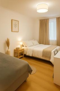 Cozy Modern Apartment 50m to Metro - 1