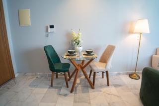 Cedar Stays Studio apartment 1chambre salon - WiFi - climatisation - parking - machine a laver- 5 min CFC - 6