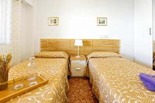 Sea and Relaxation Pool & Private Balcony - 9