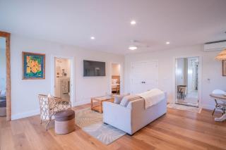 The Emerald House II apts - 2