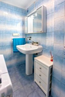 Sea and Relaxation Pool & Private Balcony - 5