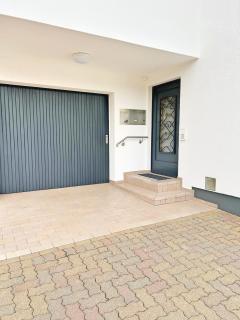 Basilisk Homes - in Grenzach-Wyhlen bei Basel - 4 x Moderne Fewos je 1bis2, 1bis4 oder 1bis6 Pers mit Küche und Balkon oder Terrasse - Parkplätze vorhanden - 6