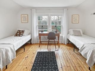 Entire Duplex 4br2ba Sleeps 8 Near Drake Uni - 8