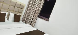 Hotel The Taj grand inn - 0