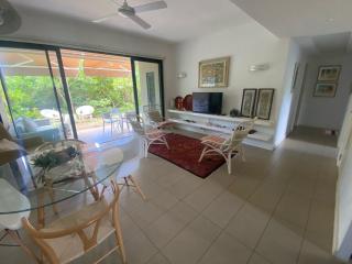 AZURI Serviced Garden Apartment - 6