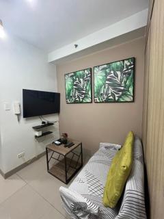 Cuddle Cabin Staycation - 3