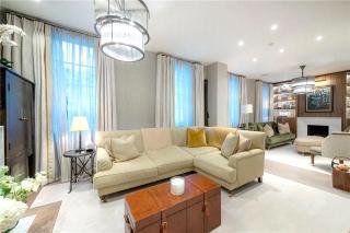 Scunthorpe - Soho Deluxe - 6 Poland St London W1F 8PS - 0