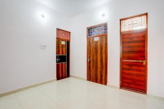 SPOT ON S K Hotel - 8