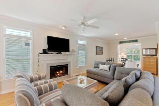 GP72: 72 Grand Pavilion - 7