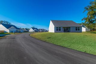 BRAND NEW, fully furnished 3 bedroom, 3 bathroom home in Ocean Springs! - 7