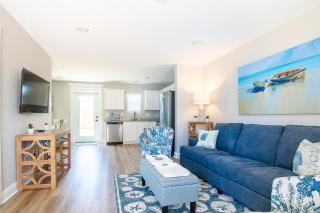 Stylish, BRAND NEW 3 Bed Cottage, Beach Front, DOG FRIENDLY! - 1