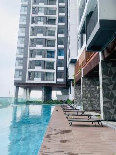 Modern 1 bedroom apt at The Emerald Golf View - Pool, Gym, Near Aeon Mall and VSIP - 4