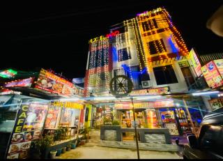 Hotel MAQ Lumbini - 0