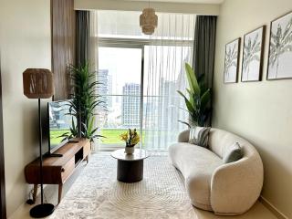 Luxury 2BR with Dubai Canal View Near Burj Khalifa - 6